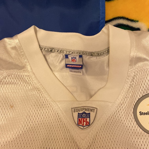 Brand new never been worn - Picture 3 of 4